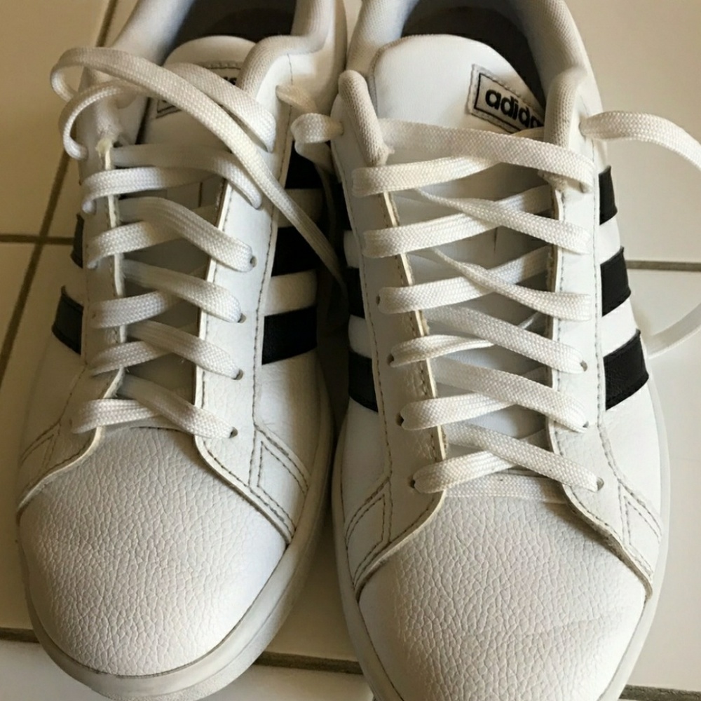 Adidas 8.5 leather sneakers